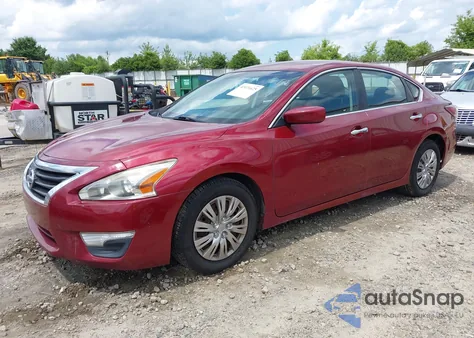 2015 Nissan Altima 2.5/2.5 S/2.5 Sl/2.5 Sv из США, поврежденный, VIN 1N4AL3AP7FC470242